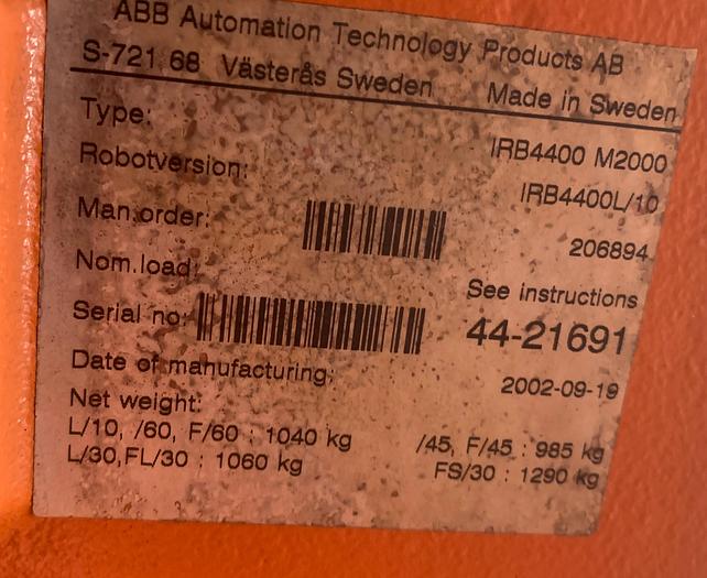 Used ABB IRB 4400L/10 2.53 METER REACH 6 AXIS CNC MIG WELDING ROBOT WITH S4C PLUS CONTROLLER
