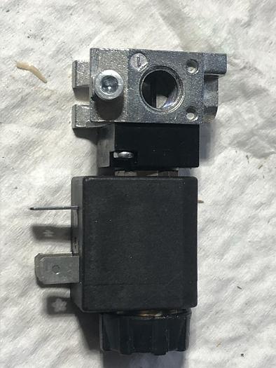 Valve Univer DB-0507 24V/50-60Hz with Sub-Base (MP)