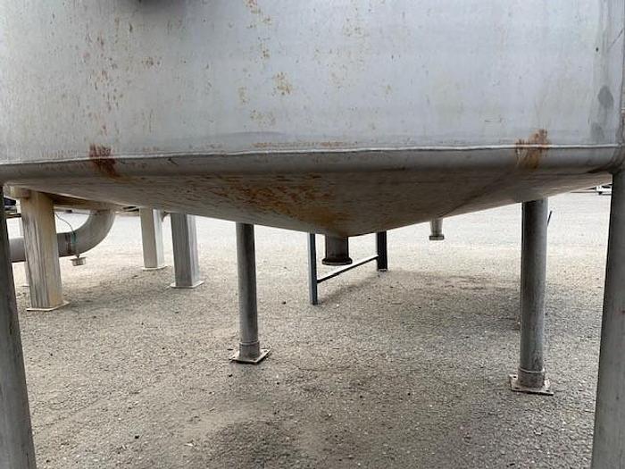 Used 1600 gallon Vertical Stainless Steel Single Wall Tank
