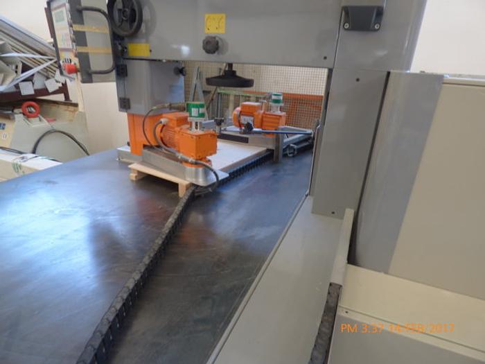 Used Electronic band saw Tecnomac