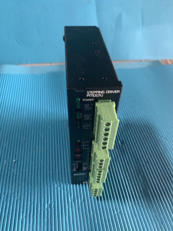 Used oriental motor vexta stepping driver pmd07u