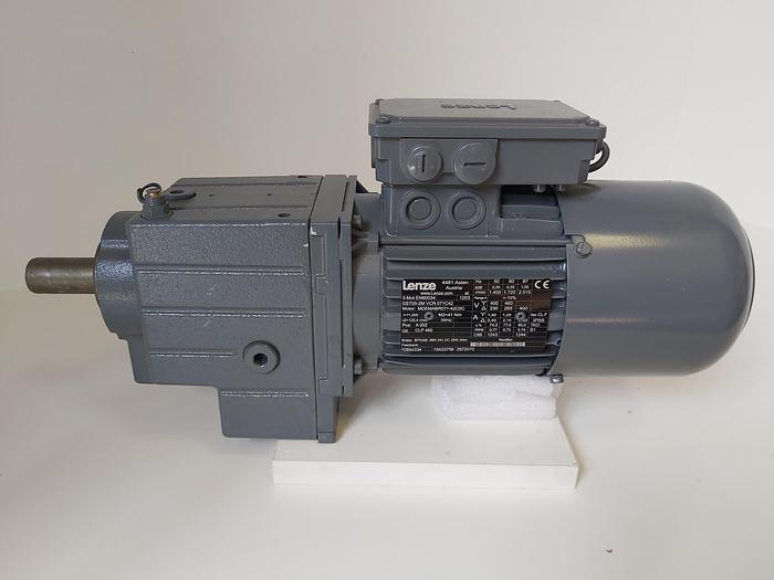 Getriebemotor, GST05-2M VCR 071C42, 91rpm, 41Nm, Lenze neu