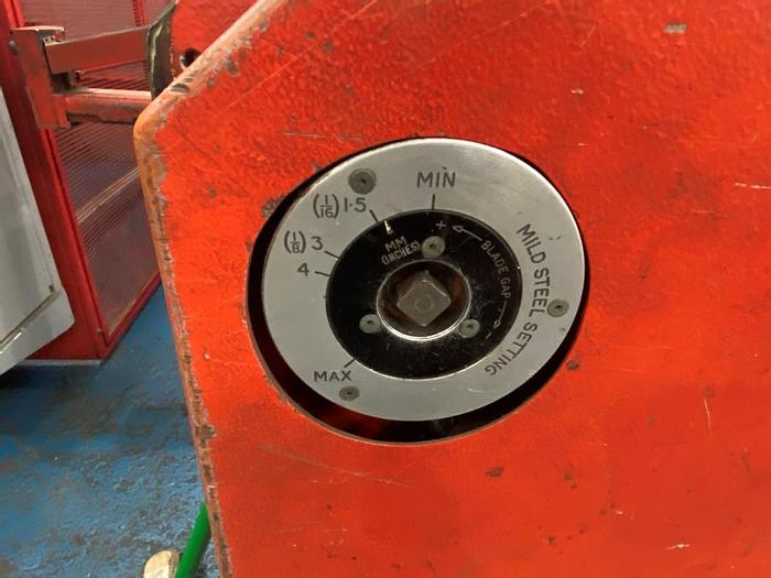 Used Edwards Pearson  4m x 4mm Guillotine Shears