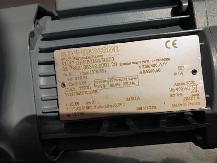 Servomotor SEW SH37 DRN63M4/BE03 230W