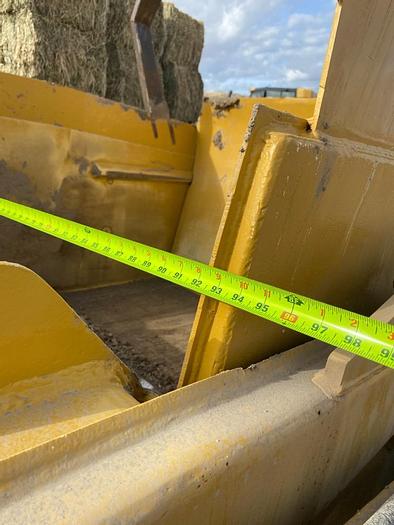 Used Cat 60 Pull Scraper - 13 cyd  ** Converted to All Hydraulic **