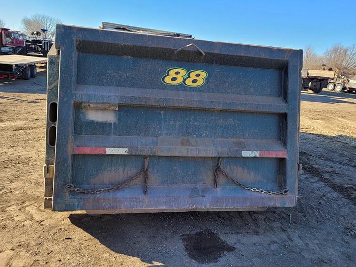 Used 18ft. 6in. Crysteel Box & Hoist