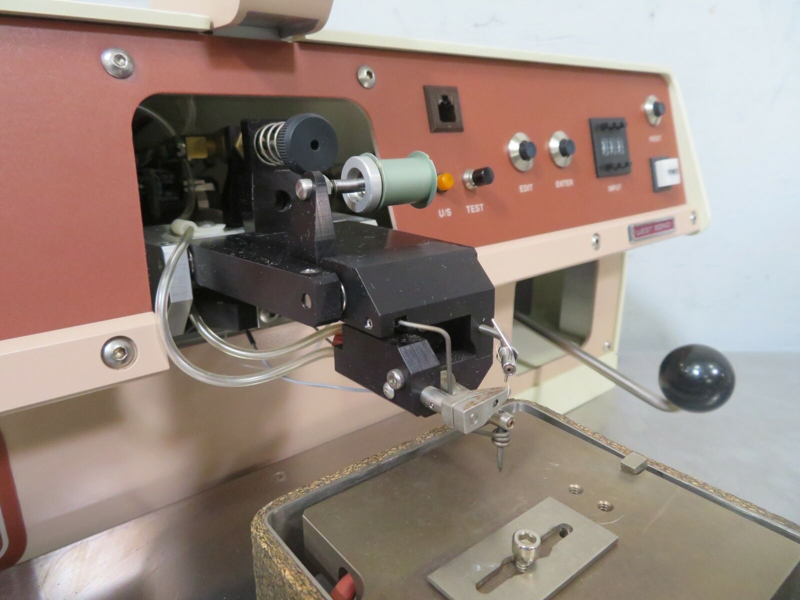 Refurbished Westbond  7476B 90° Vertical Feed Deep Access Wedge Bonder