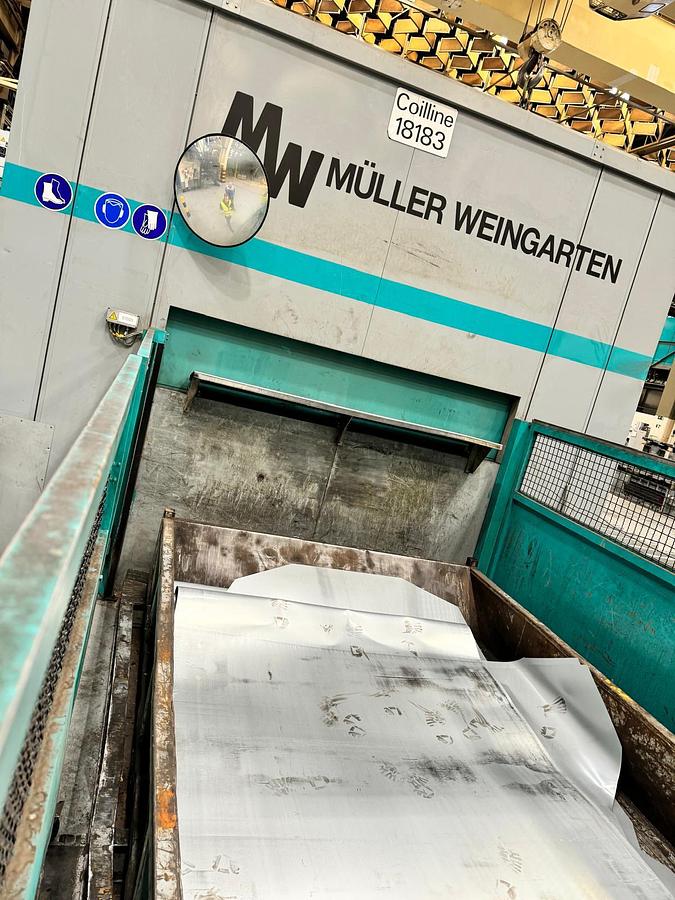 Usato 1993 Muller Weingarten AG Linea di stampaggio automatica