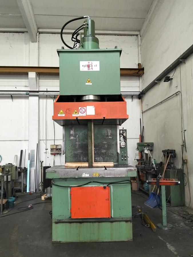 Usato GIGANT C 200 TON IDRAULICA
