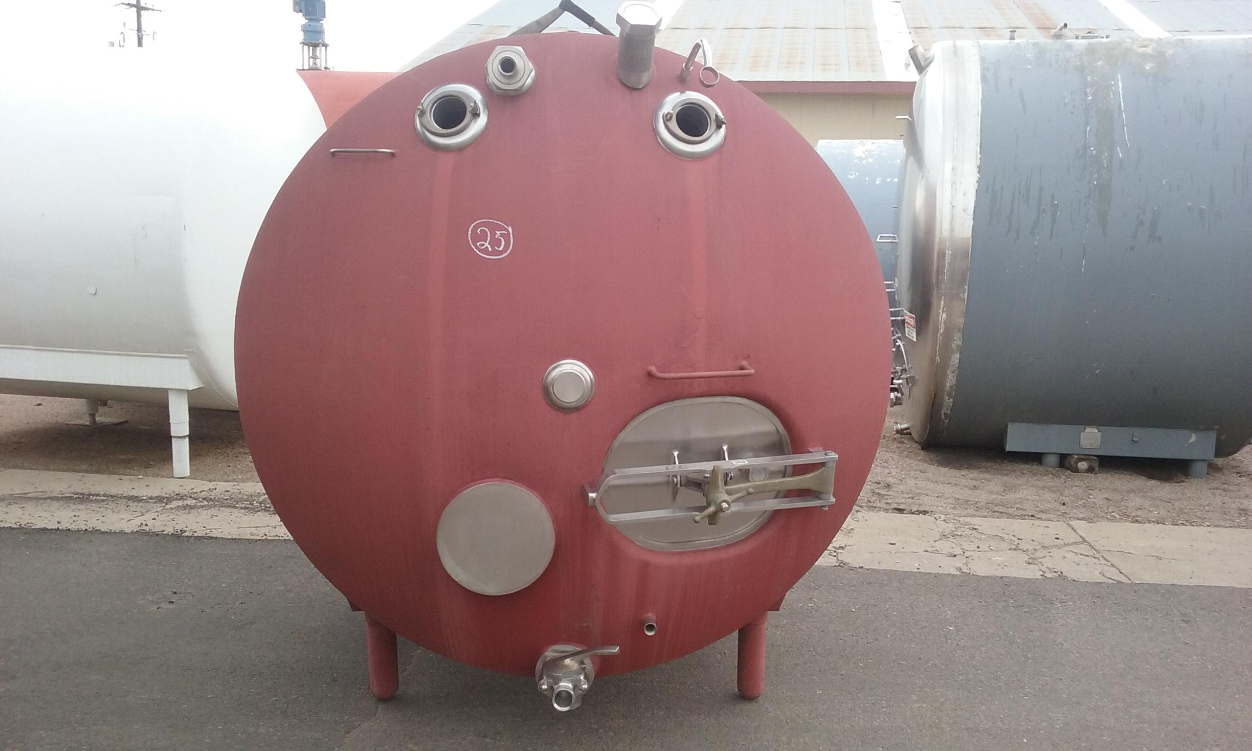 Refurbished 1000 GALLON STORAGE TANK