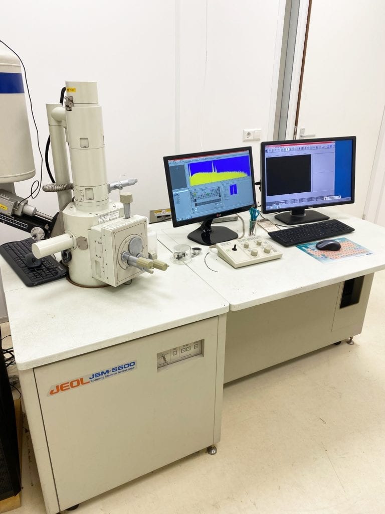 Used 1998 JEOL 5600 SEM