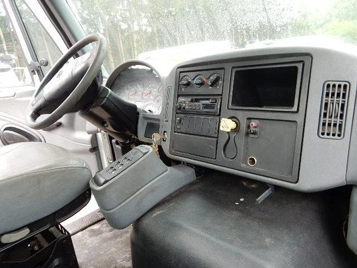 Used 2006 International 7600