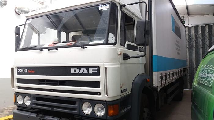 Usado 1992 DAF 2300 Turbo 19 Ton curtainsider truck.