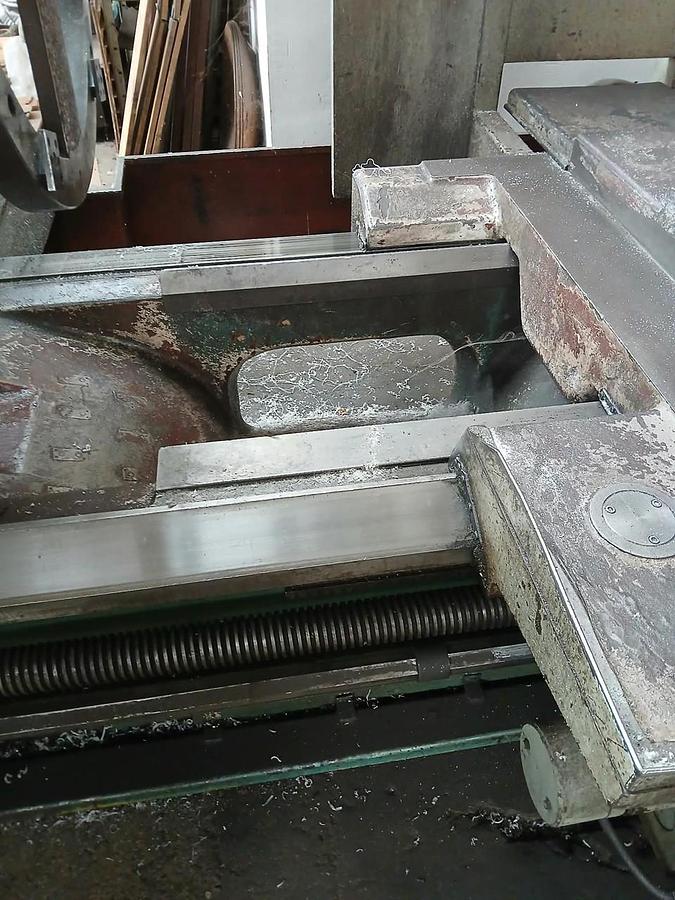 Hrotový soustruh TOS SUL 125/3000