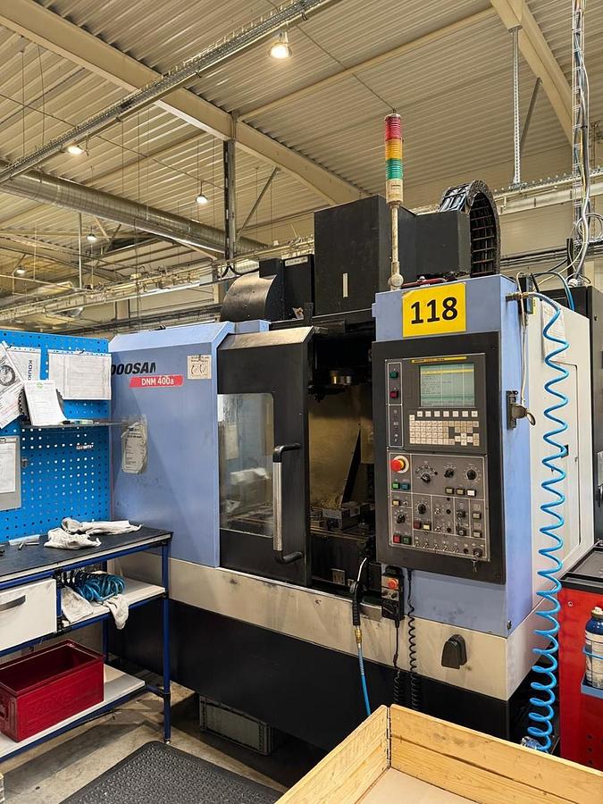 Obráběcí centrum (vertikální) DOOSAN DNM 400 A