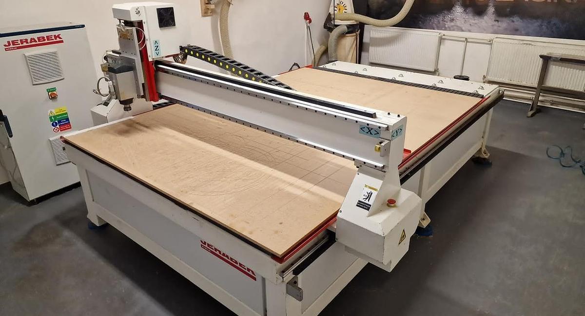 Použitý Jeřábek CNC router