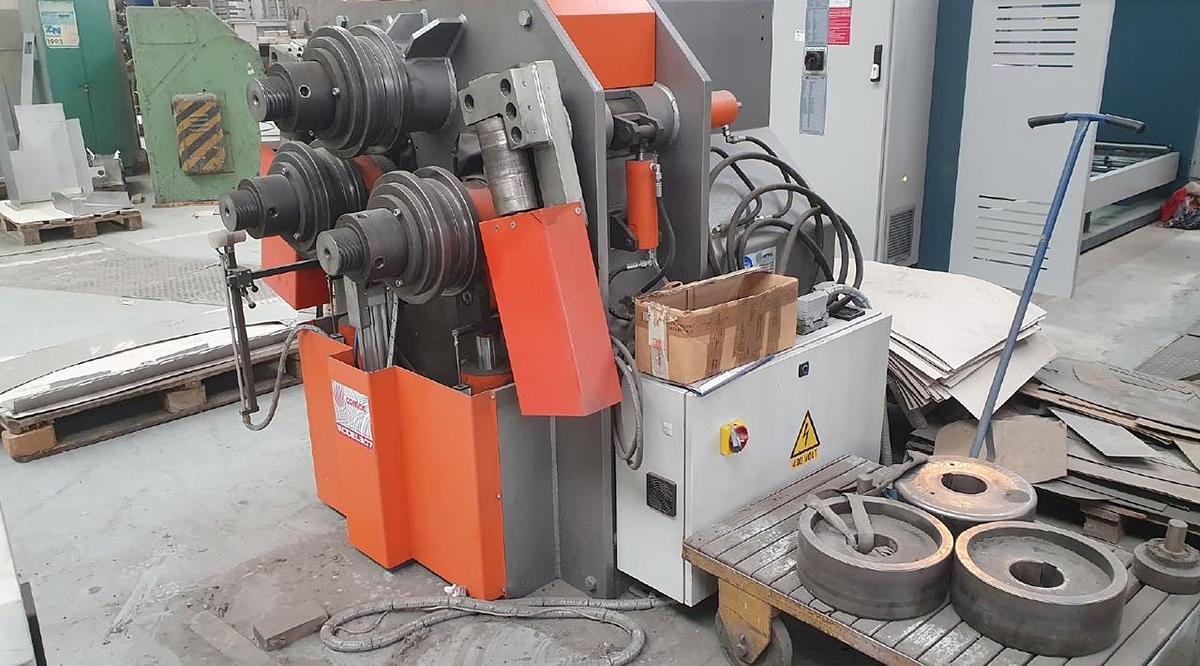 Used Comac 307