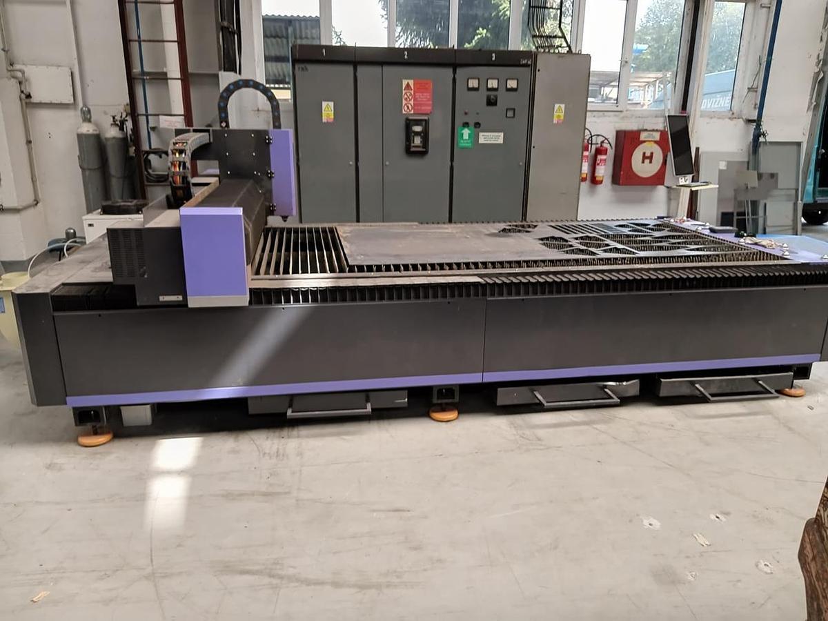Použitý AccTek AKJ 1530F