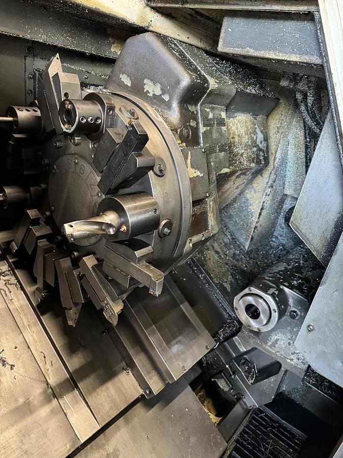Použitý Okuma LB 15 II-M