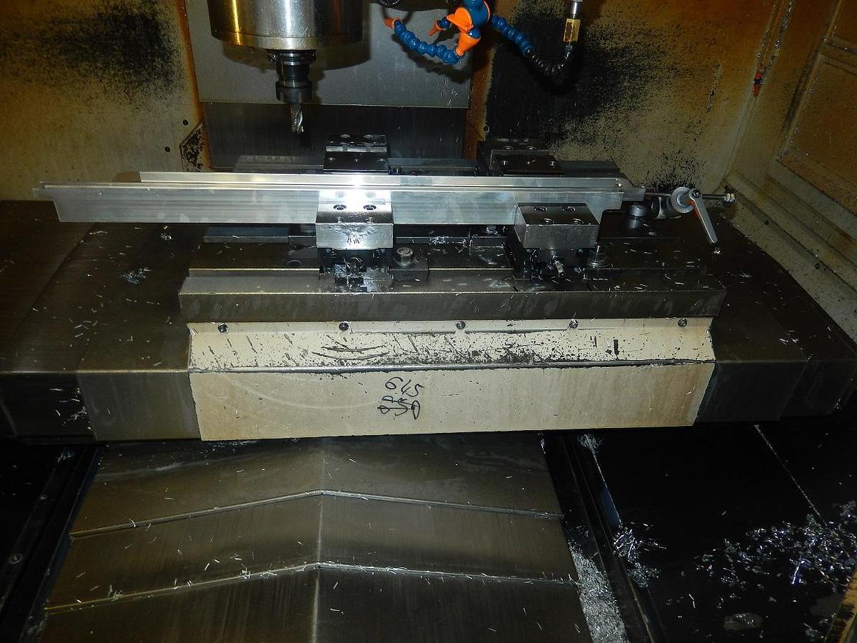 Used HURCO VMX 24