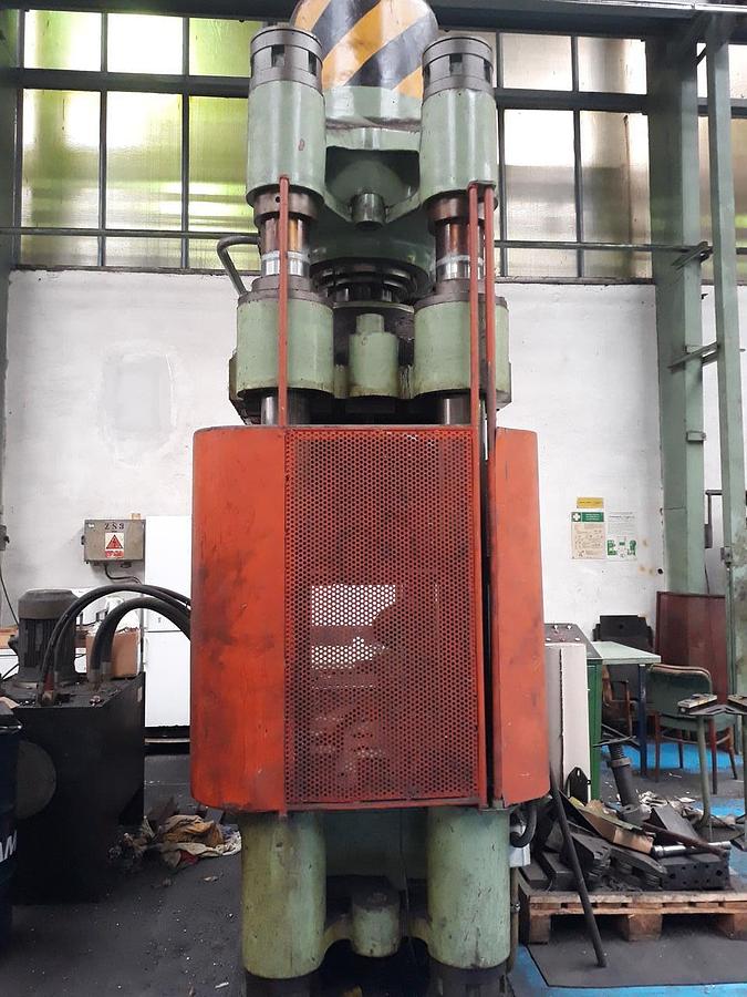 Gebraucht Hydraulische Presse CBJ 500