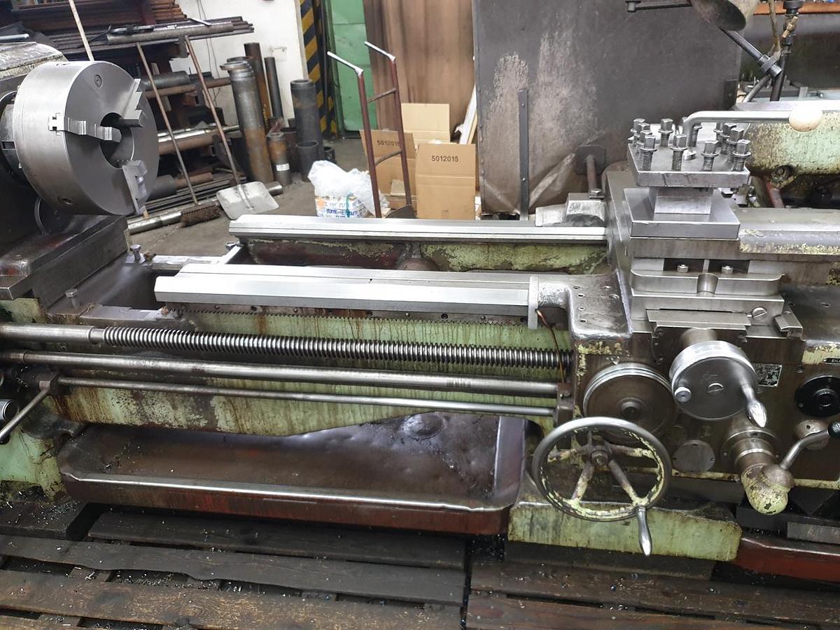 Used Bulharsko Centre Lathe
