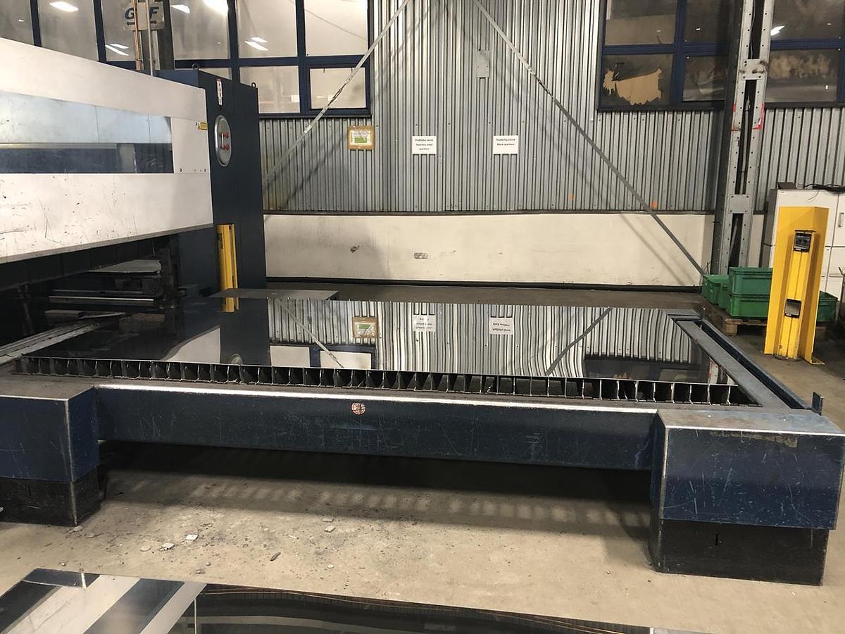 Used TRUMPF TruLaser 3030 L20