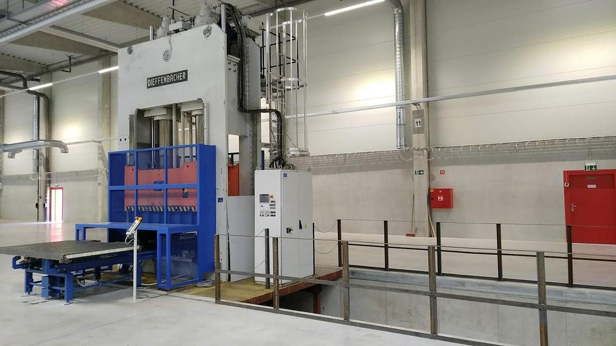 Hydraulic press Dieffenbacher PHP 800
