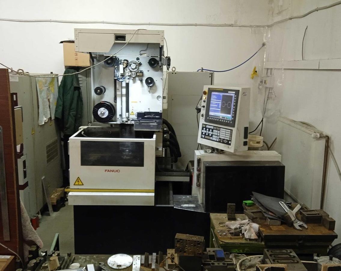 Used FANUC ROBOCUT Alpha-0iE
