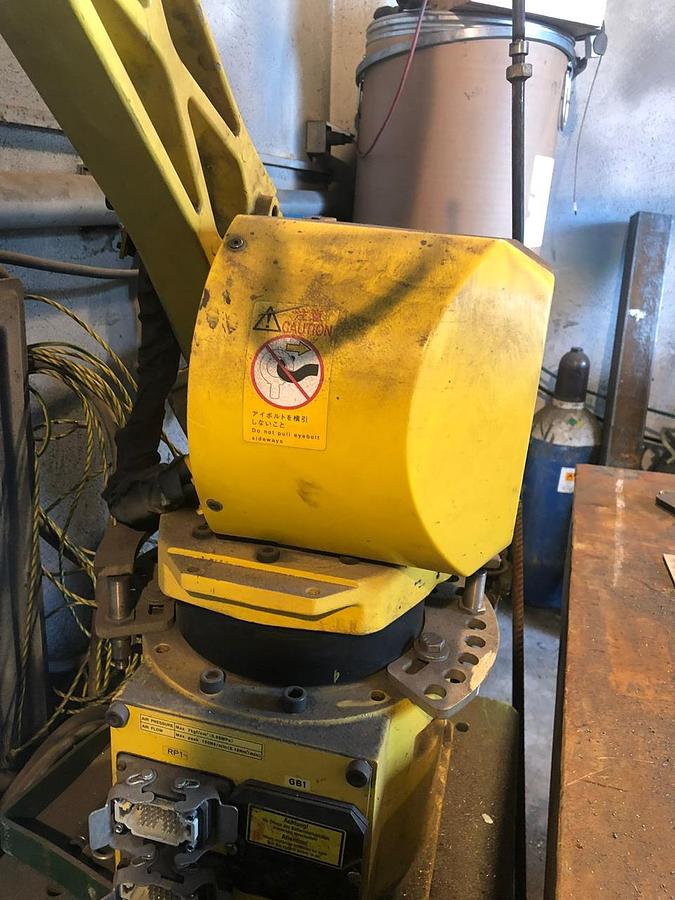 Použitý Fanuc ARC Mate 100iB