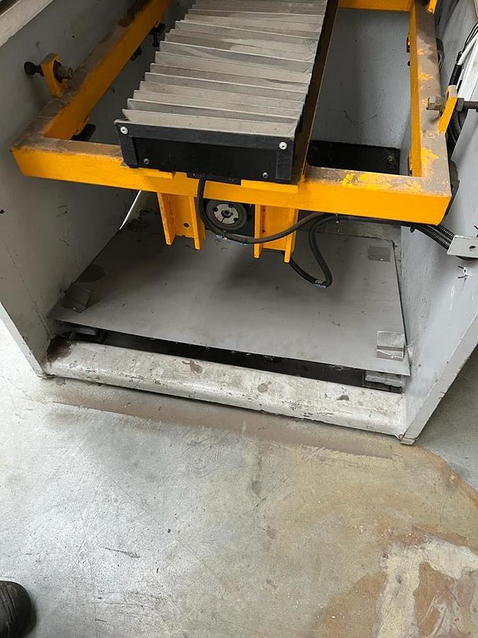 Použitý ERMAK MICRO-BEND 1040