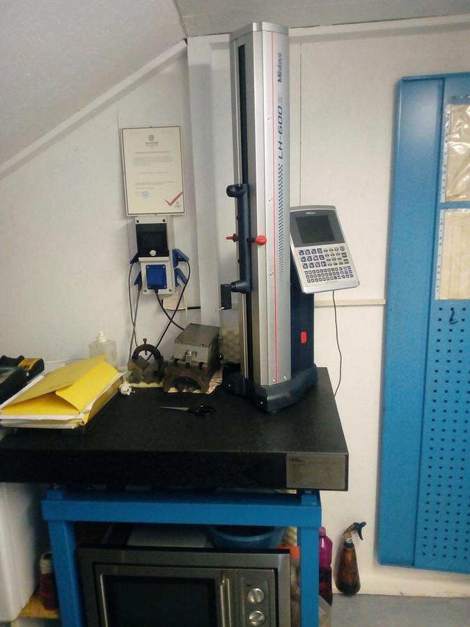 Použitý Mitutoyo LH-600 E