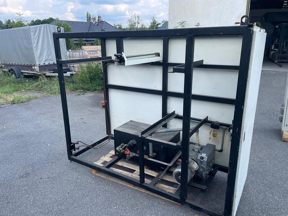 Použitý FORMECH Vakuový tvarovací automat