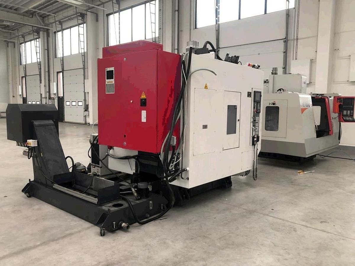 Použitý AKIRA SEIKI RMV 700 APC