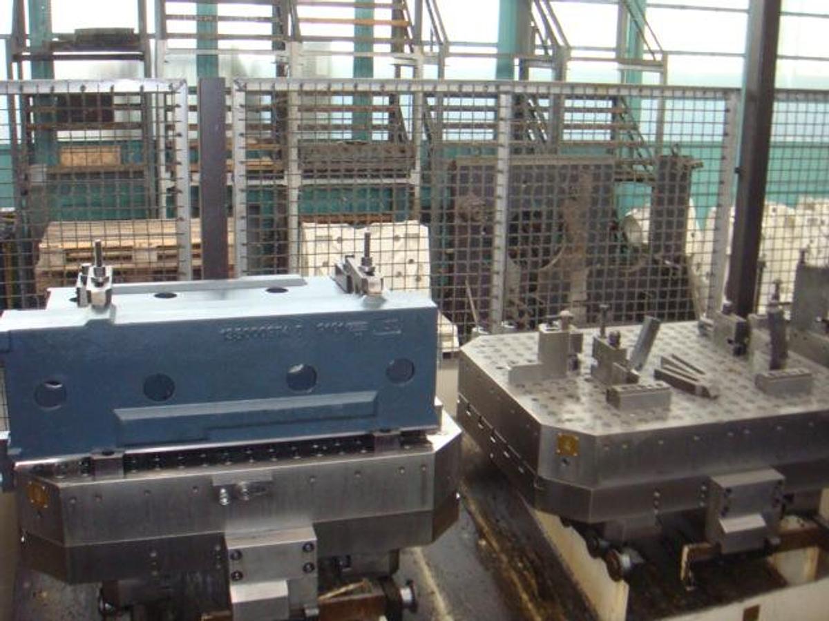 Used HÜLLER HILLE NB-H260