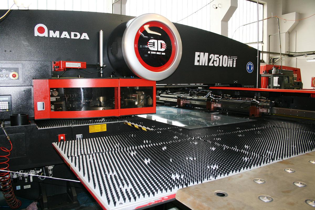 Used AMADA EM2510NT