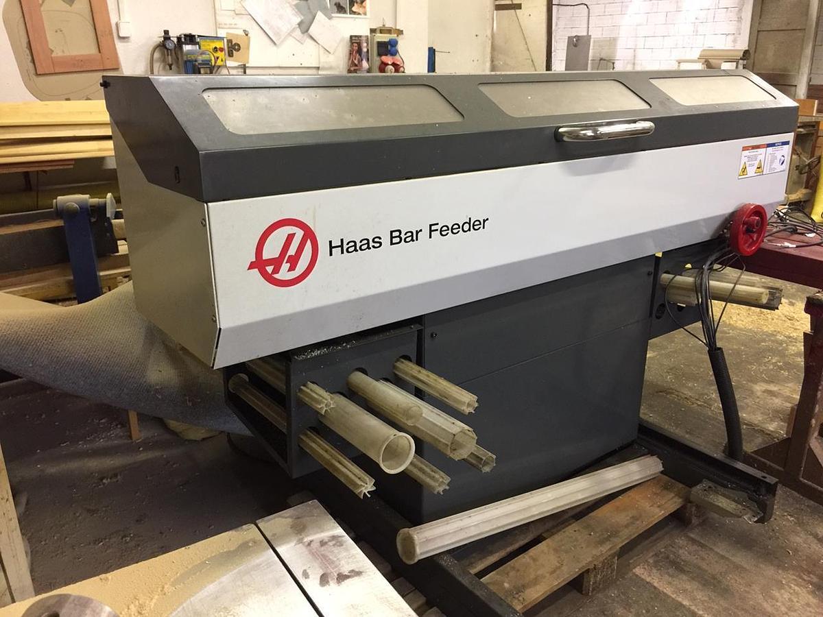 Použitý HAAS BAR FEEDER
