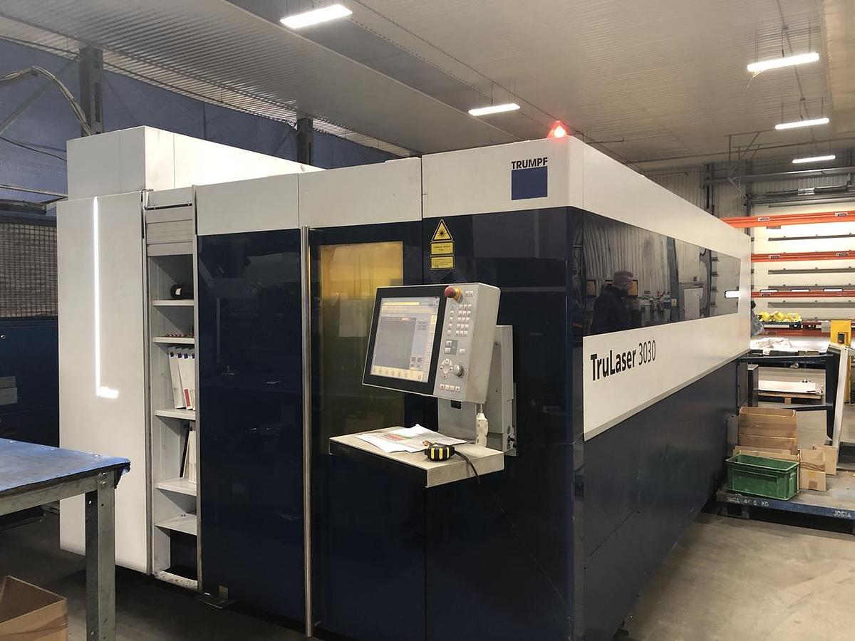Použitý TRUMPF TruLaser 3030 L49