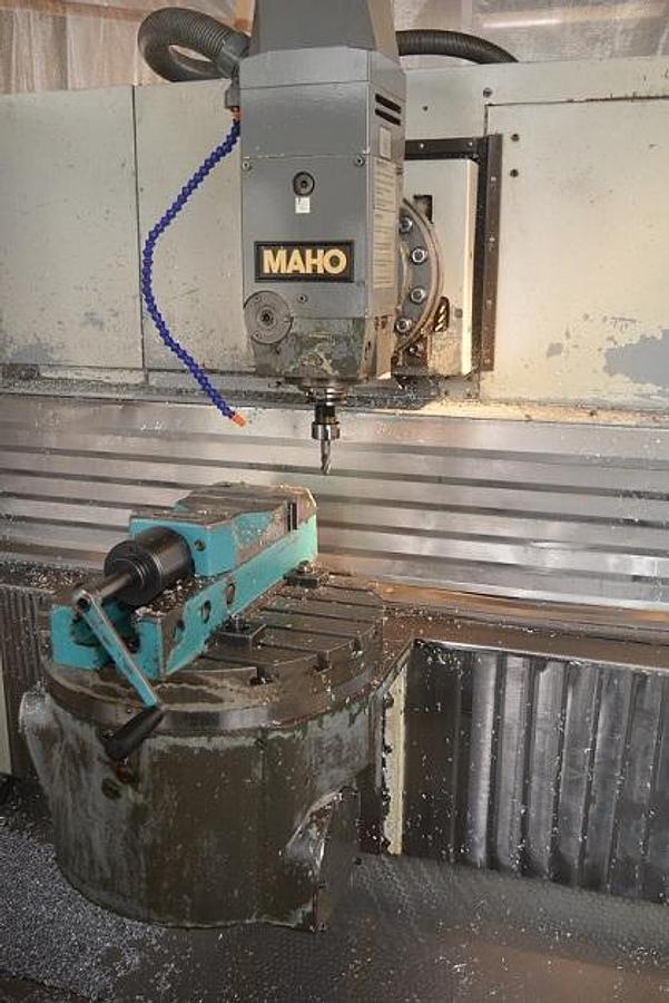 Used MAHO MH 600 E