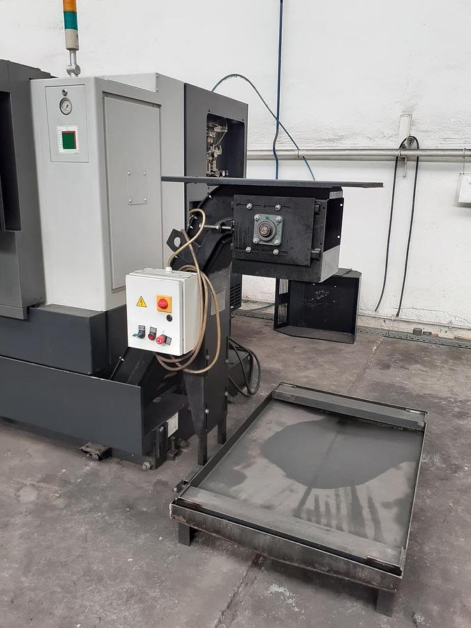 Used DOOSAN PUMA 2600 LM
