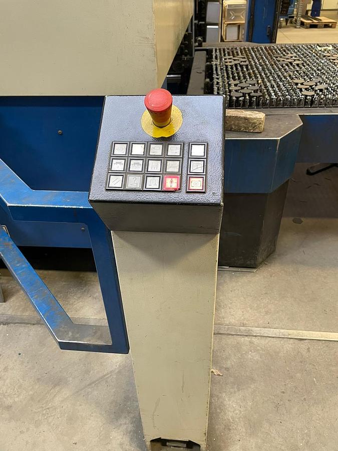 Gebraucht TRUMPF TruLaser 3030
