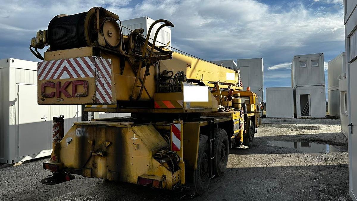 Použitý TATRA 28 T