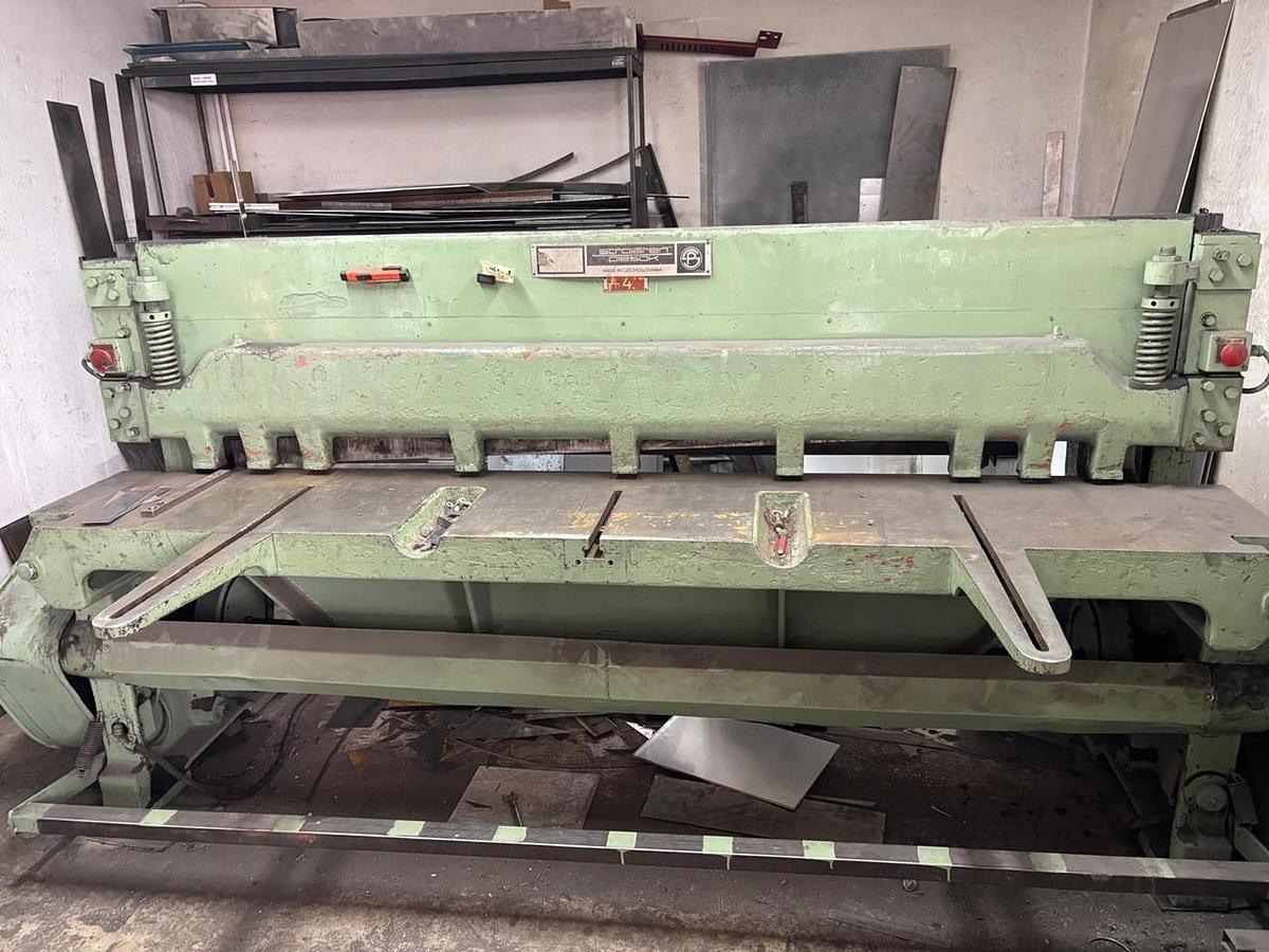 Plate shear Piesok NTE-L 2000/4
