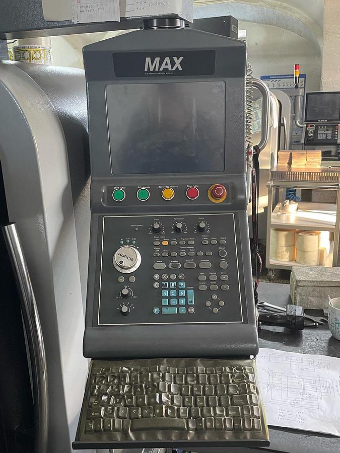Used HURCO VM 10i