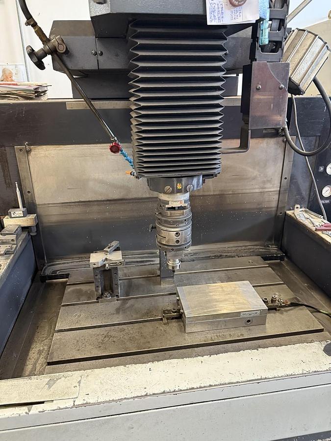Used MAKINO EDNC 65