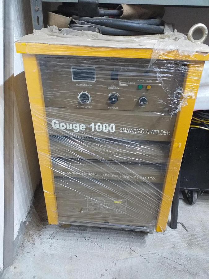 Použitý Hugong welder GOUGE 1000