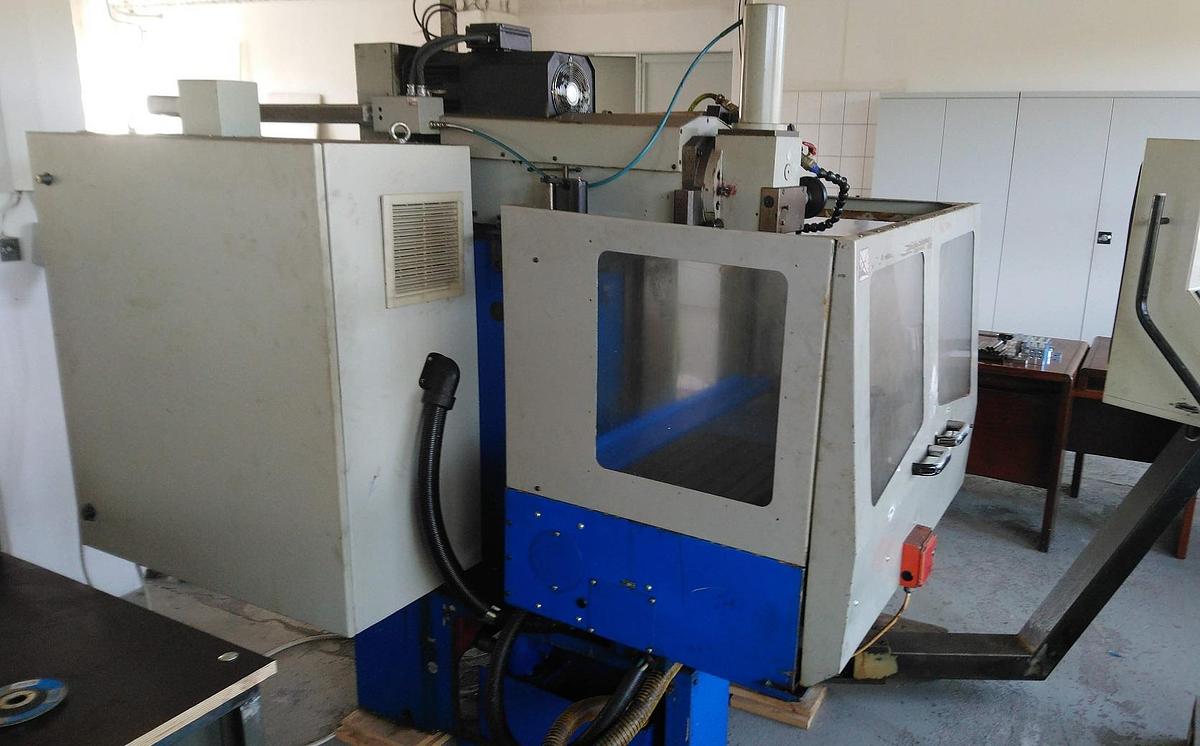 Gebraucht Strojtos Lipník FVT3 CNC