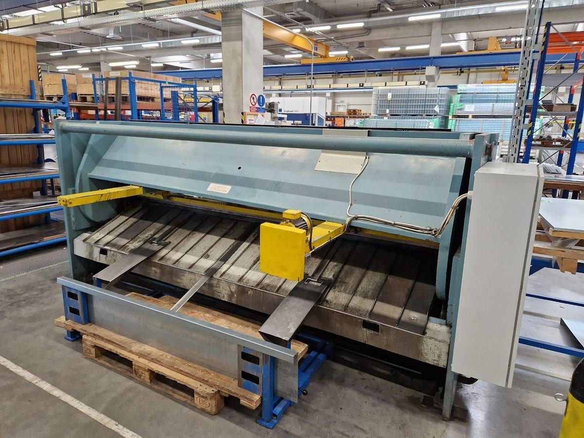 Used Liptovské strojírny NTE 3150/6.3
