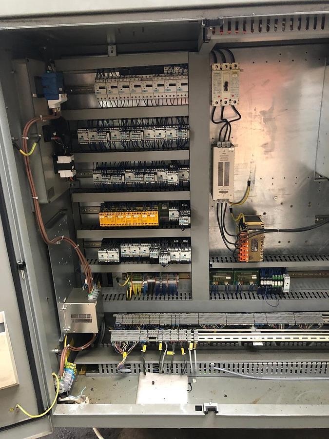 Used DECKEL MAHO DMU 60 T