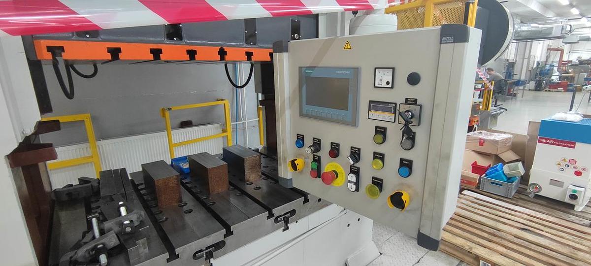 Použitý PRESSMONT LKT 250D
